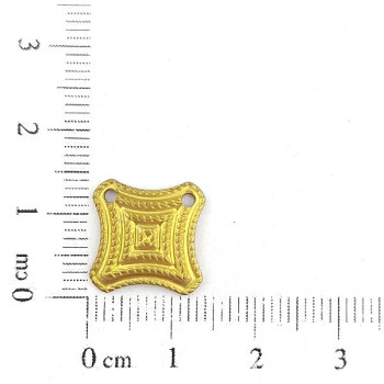 AC LATÃO QUADRADO PONTAS ESTRELA 2 FUROS
