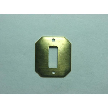 AC LATÃO QUADRADO P RETO VZD 2 FUROS