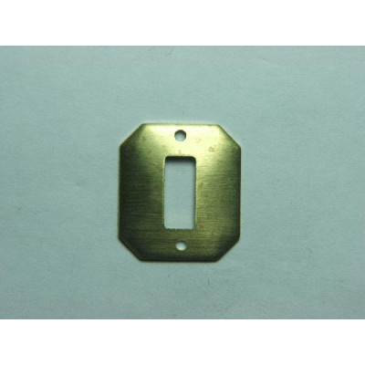 AC LATÃO QUADRADO P RETO VZD 2 FUROS