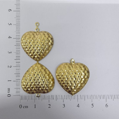 AC LATÃO CORAÇÃO 25MM DUPLO MARTELADOTXT 1 ARG