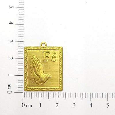 AC LATÃO PLACA FÉ MÃO REZANDO BORDA 1 ARG