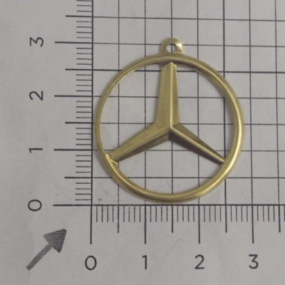 AC LATÃO LOGO MERCEDEZ 30MM 1 ARG