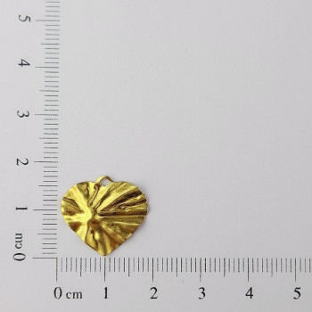 AC LATÃO CORAÇÃO P 16MM AMASSADO 1 ARG