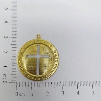 AC LATÃO REDONDO 30MM BORDA CRUZ VZD CENTRO 1 ARG