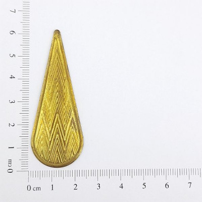 AC LATÃO GOTA G TXT ZIG ZAG BORDA S/ ARG