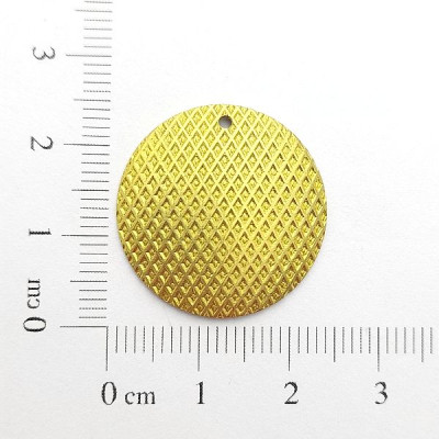 AC LATÃO REDONDO G TXT QUADRADINHO 1 FURO