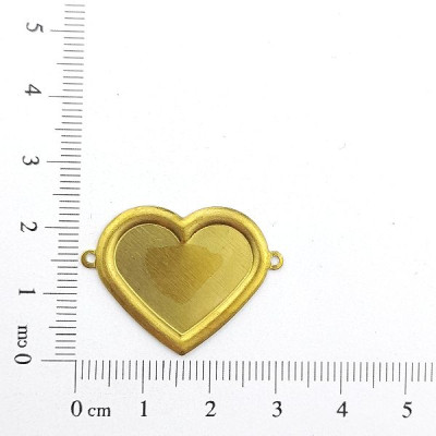 AC LATÃO CORAÇÃO G 25MM LISO BORDA 2 ARG