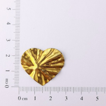 AC LATÃO CORAÇÃO M 23MM AMASSADO S/ ARG