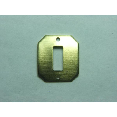 AC LATÃO QUADRADO P CURVADO VZD 2 FUROS