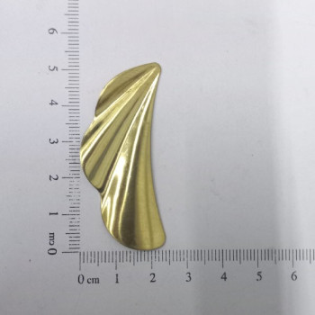 AC LATÃO ASA MARTELADA DIREITA